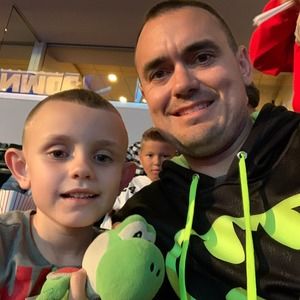 Meet your Posher, Derek